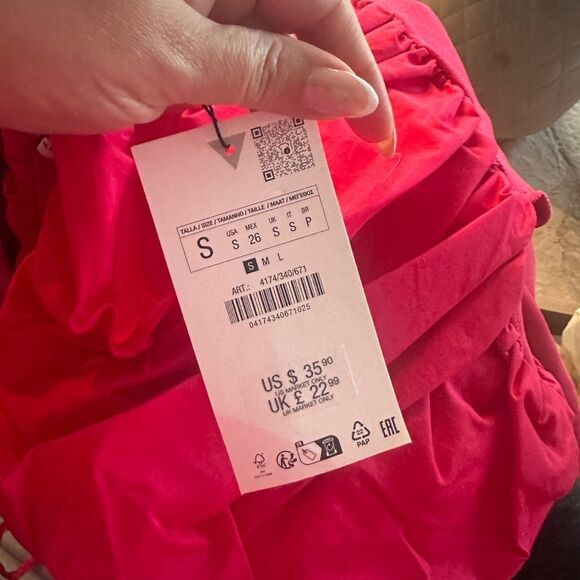 Zara smocked Puff OFF THE SHOULDER DRESS in hot pink S - Picture 5 of 5